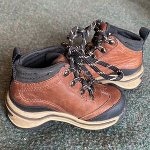 Timberland Youth Waterproof Leather Hiking Boots.